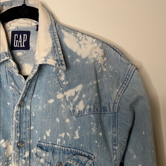 Vintage Gap soft denim button up - Picture 9 of 11